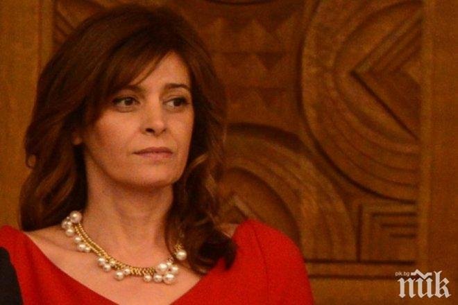 САМО В ПИК И РЕТРО: Ето я Деси Радева след операцията (Снимки)