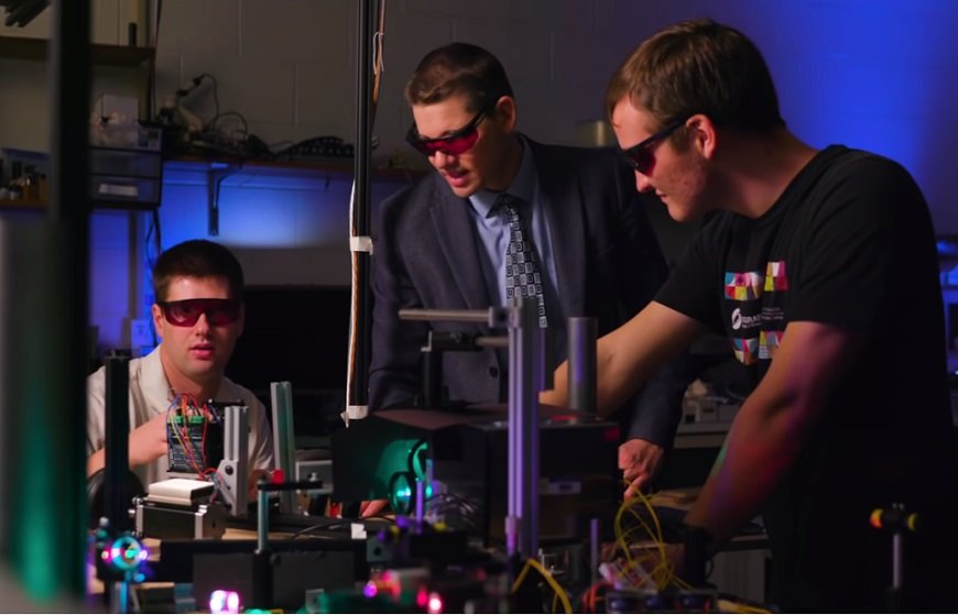 Вече има реална холограма с докосване (ВИДЕО)