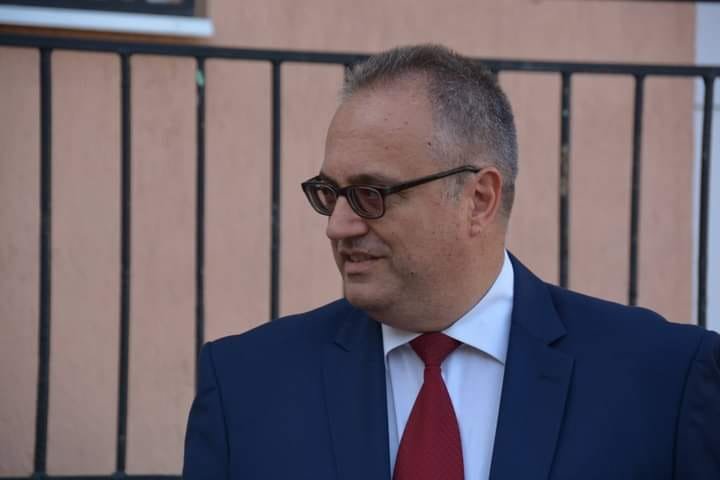 Посмъртно награждават емблематичен школски шеф с приз „Св. Иван Рилски“