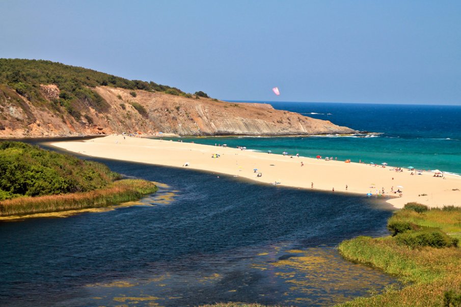 Позиция на Министерството на туризма относно петиция за отдаването на концесията на плаж Велека 