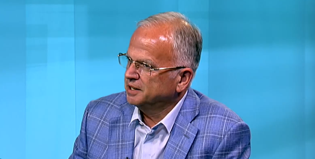 Проф. Боян Чуков предупреждава: Ще ни окажат натиск да приемем бежанци