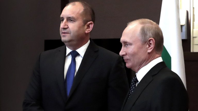 Радев ударно обезглавява държавата в полза на Кремъл