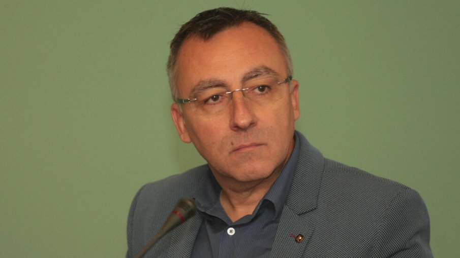 Директори настояват от 1 юни всички ученици да са в клас присъствено