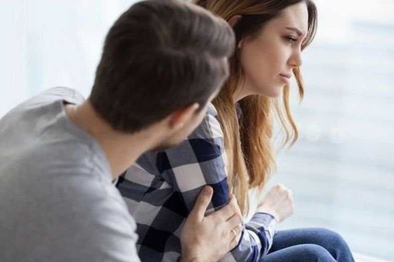 Пет ситуации на взаимоотношения най-често водят до изневяра: Тествайте се!