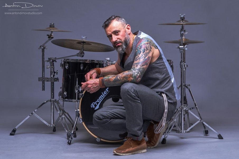 Калин Вельов представи нов сингъл (ВИДЕО)