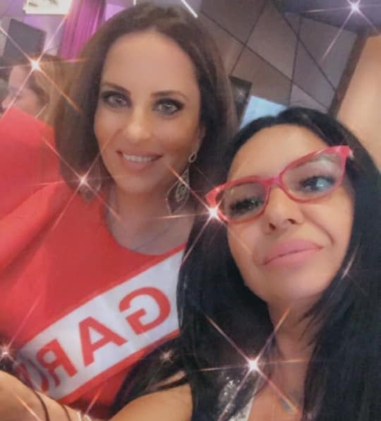 Анита Мейзер аут от Мис Вселена заради COVID-19 и билети на черно от по 1000 долара