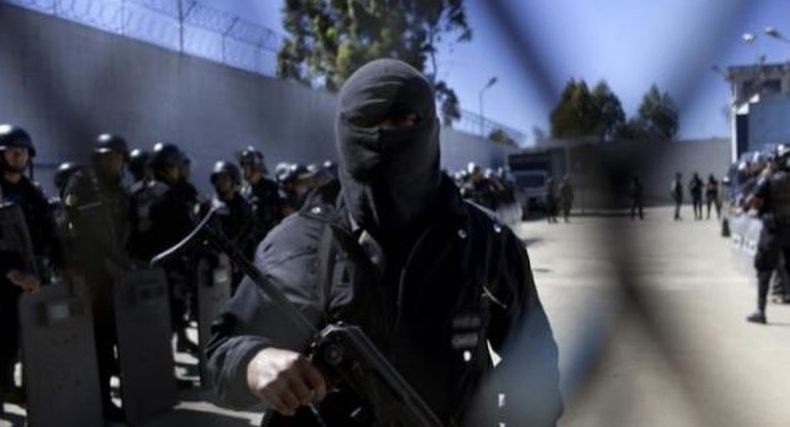 Шестима загинали при безредици в затвор в Гватемала