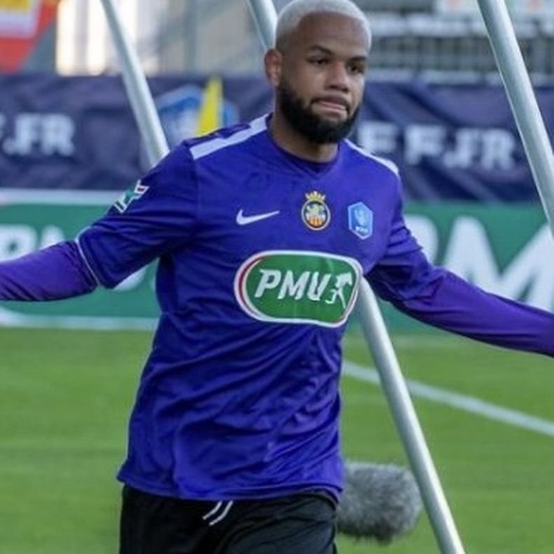 Френско крило подсилва ЦСКА-София