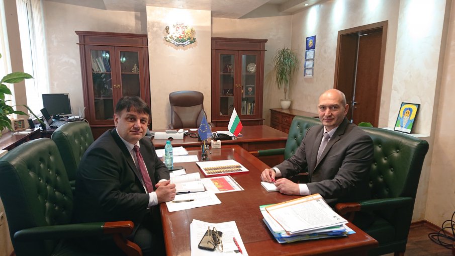 Областният управител на Софийска област Радослав Стойчев проведе срещи с ОДМВР за изборите (СНИМКИ)