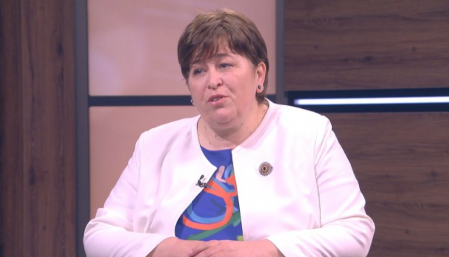 Стела Банкова обеща да отпаднат ограниченията за туристите от Румъния