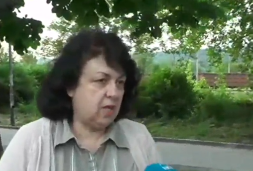 Глутница бездомни кучета нападна и нахапа преминаваща жена