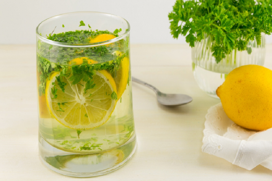 Момиче ослепя след опасна напитка