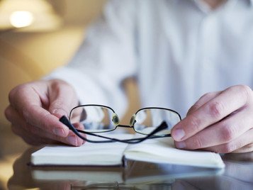 Ето защо късогледите хора спят лошо