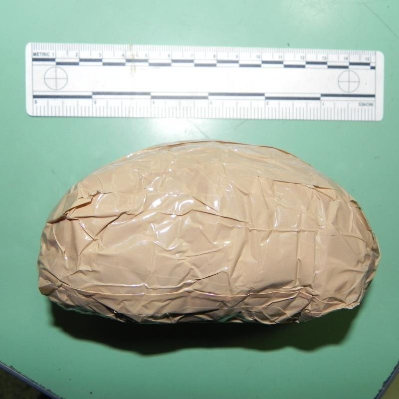 Задържаха пласьорка на хероин във Варна