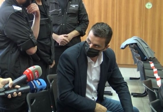 Арестуваният шеф на Трето РПУ в Пловдив смени килията в ареста с болнична стая