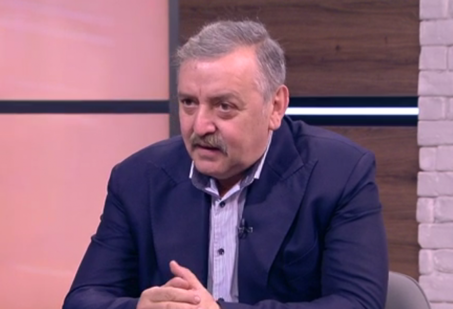 Проф. Тодор Кантарджиев с важно предупреждение: Трябва много да внимаваме с вариантите на COVID-19