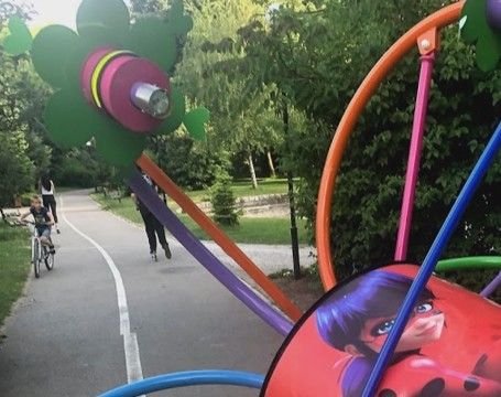 Люлка в Гоце Делчев се счупи, докато в нея има деца