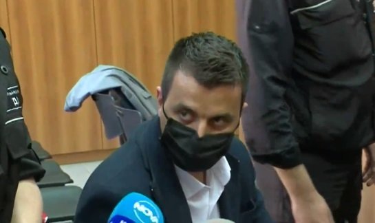 Линейка пристигна в съда в Пловдив, на шефа на Трето РУ му прилоша