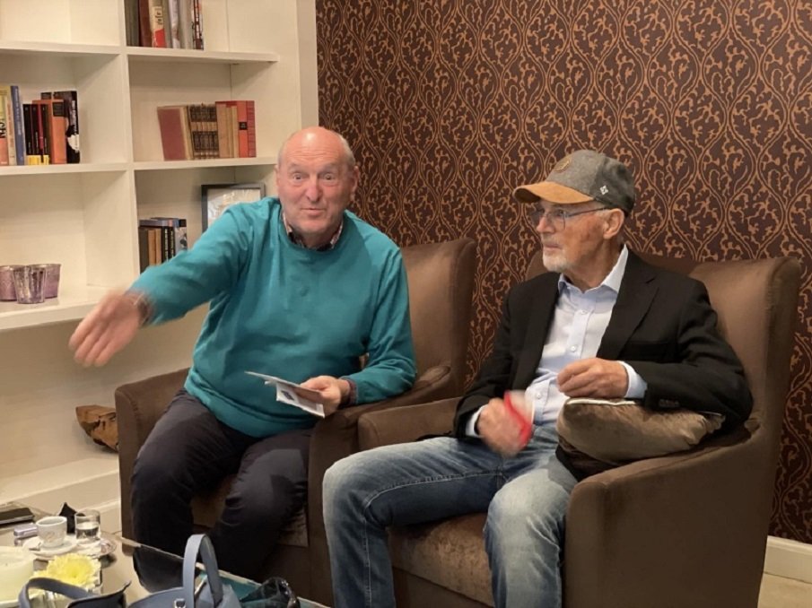 ПРИЯТЕН СЮРПРИЗ: Великият Бекенбауер изненада националния отбор на България