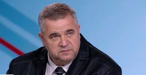 Доц. Спас Ташев: Политиците и медиите в Скопие са зависими от Белград