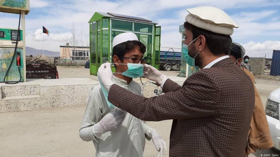 Разпространението на коронавируса в Афганистан излиза от контрол