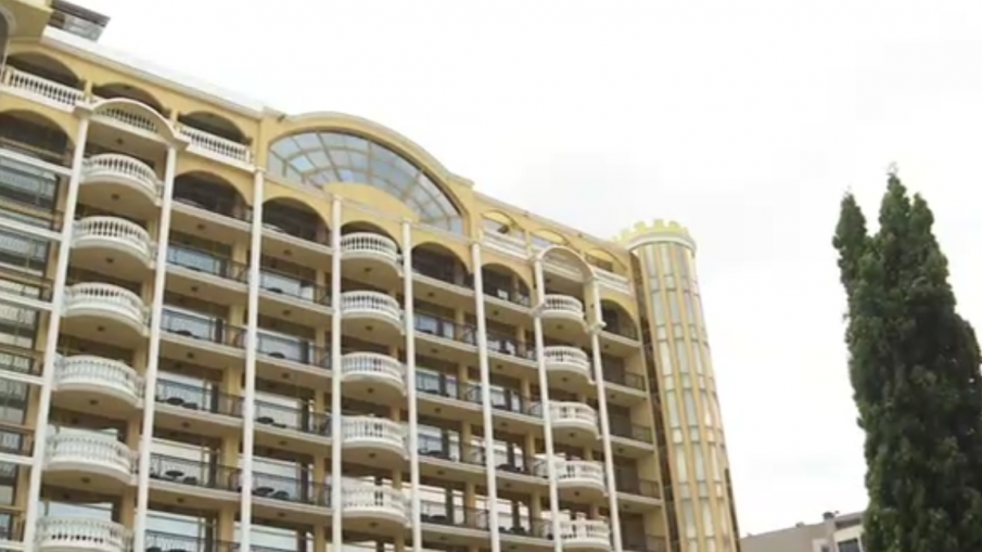 Секнаха амбициите на съветници да заседават в петзвезден хотел на морето