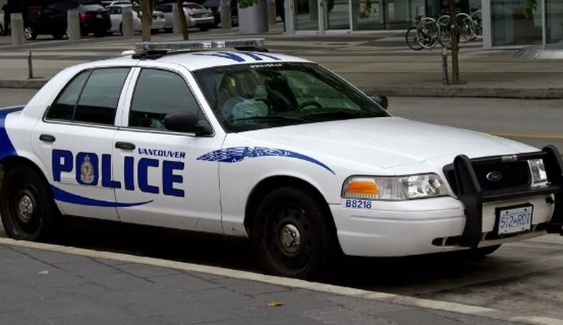 Четирима загинали, след като автомобил умишлено се вряза в семейство мюсюлмани в Канада