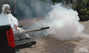 НОЩЕС: Пръскат срещу напастта от комари в Свищов