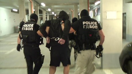 Оставиха в ареста варненски пласьор на наркотици, рецидивист