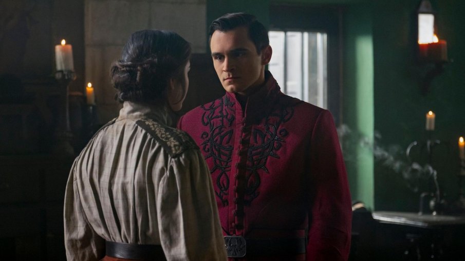 Юлиан Костов ще снима и във втори сезон на Сянка и кост