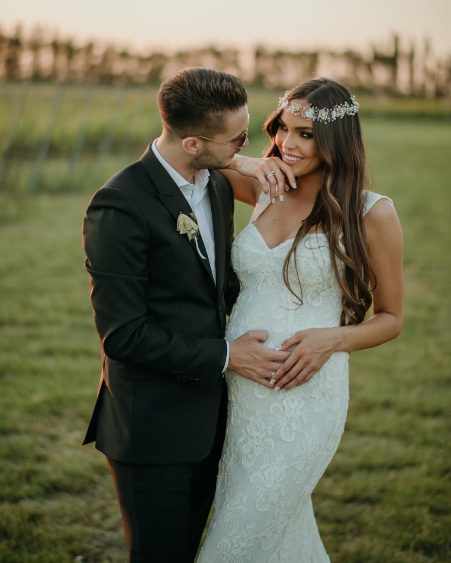 ЧЕСТИТО: Внукът на Шабан Шаулич взе бременна булка (СНИМКИ)