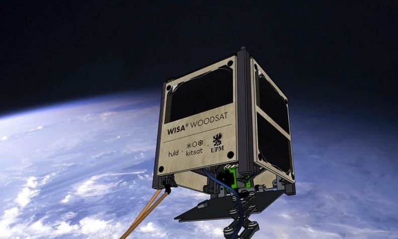 Финландска компания разработи космически сателит от дърво