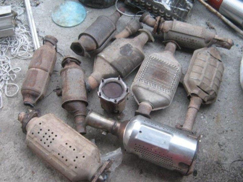 Банди крадци на катализатори са разбити във Велико Търново