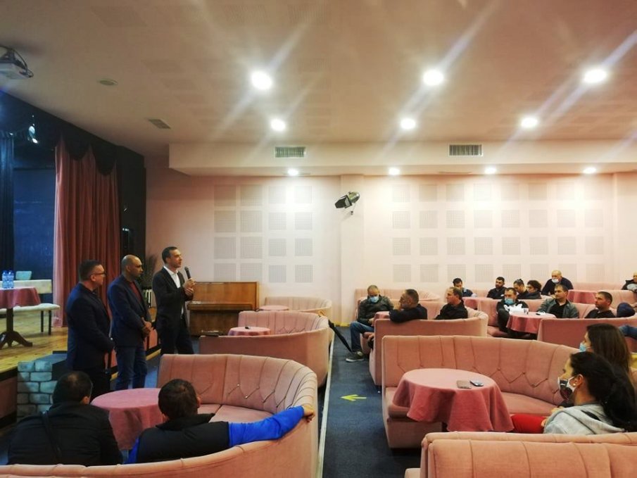 ГЕРБ в Обзор: Хаосът в държавата пречи на развитието на област Бургас (СНИМКИ)