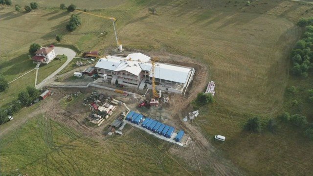 Бутат незаконна сграда на Румен Гайтански на язовир Искър