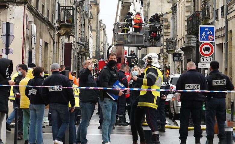 АД В БОРДО: Срутиха се две сгради, има ранени хора