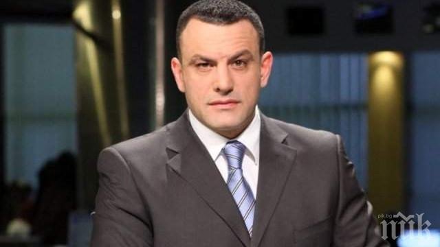 САМО В ПИК И РЕТРО: Юксел Кадриев написа книга със секс поезия - вижте творбите му