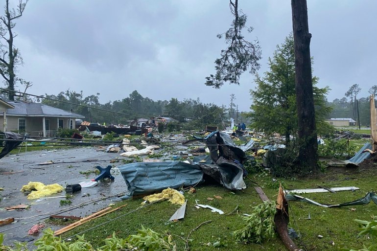 Тропическата буря „Клодет“ погуби 12 души в САЩ