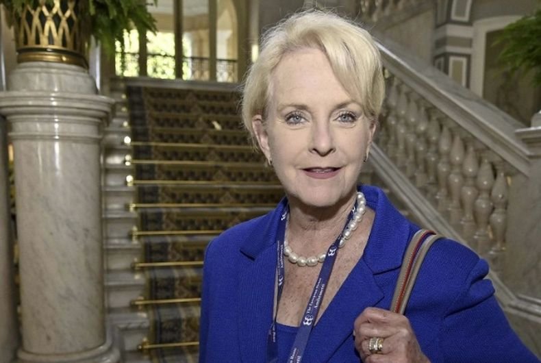 Джо Байдън издигна кандидатурата на вдовицата на Джон Маккейн за пост в ООН