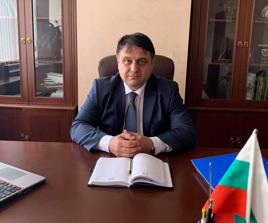 Губернаторът на Софийска област Радослав Стойчев: Призовавам партиите да не намесват администрацията в предизборната си кампания, непочтено е!