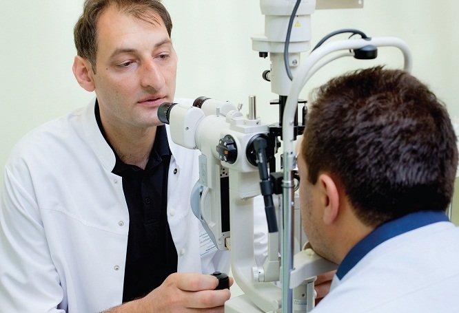 Безплатни очни прегледи организираха в Свищов