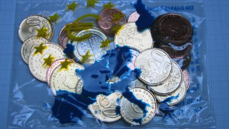 Купуваме монети евро с български символи