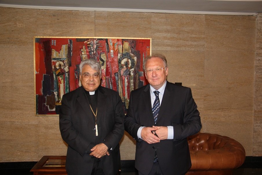 Външният министър обсъди двустранните отношения с кардинал от Ватикана (СНИМКИ)