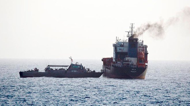 Израелски товарен кораб с българи е отвлечен в Червено море (ОБНОВЕНА)