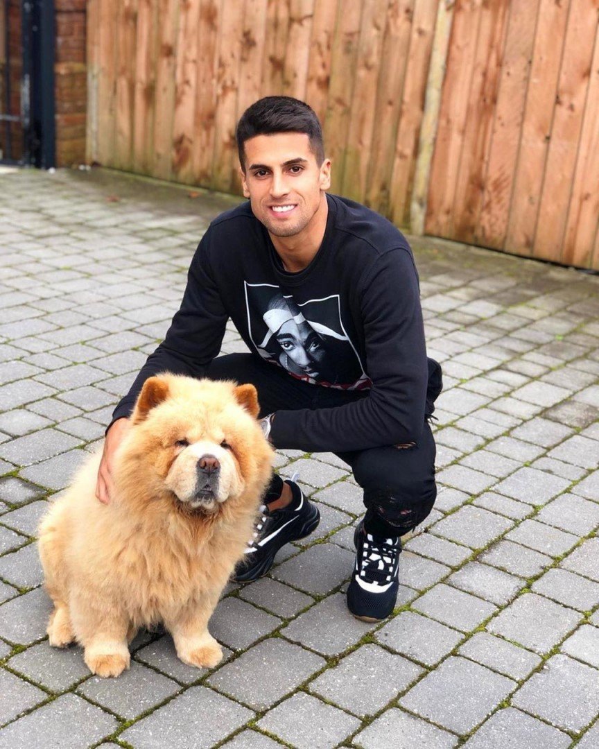 Ас на Ман Сити се сгоди на Малдивите (СНИМКИ)