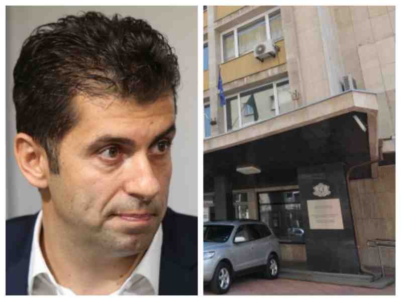 ИЗВЪНРЕДНО В ПИК TV! Служебният Кирил Петков отчита съревнование на родните икономически съветници по света. Как ще отчете образованието си (ВИДЕО/ОБНОВЕНА)