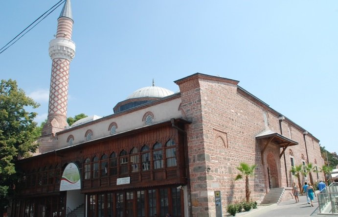 БРУТАЛНО УБИЙСТВО В ЦЕНТЪРА НА ПЛОВДИВ! Пребиха до смърт мъж до Джумая джамия