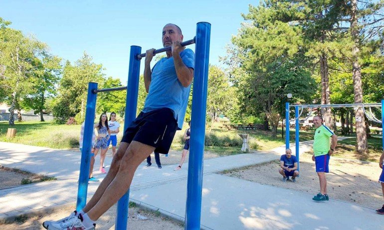 Цветанов диша праха на Жан Виденов