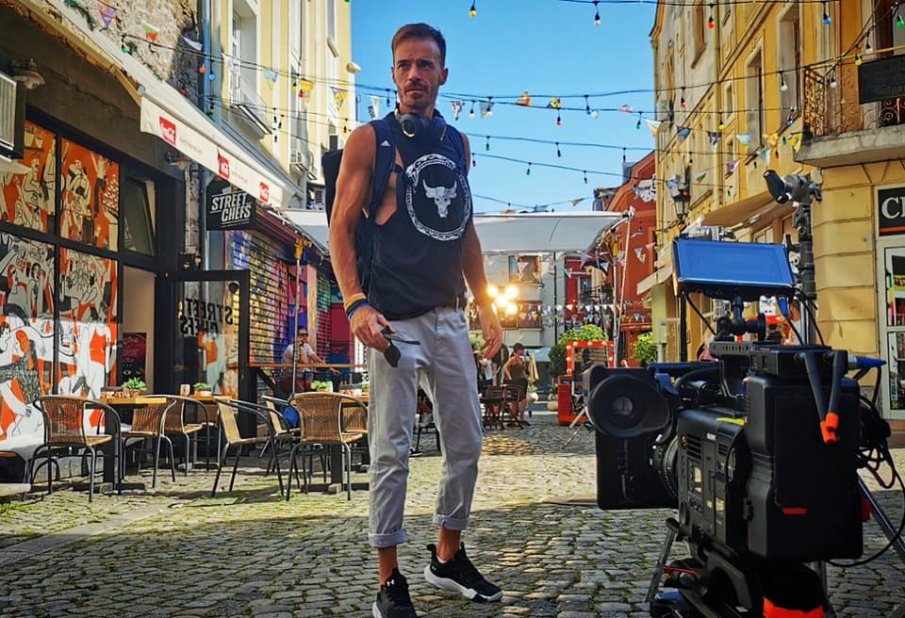 Ники Илиев се съблече и подлуди дамите (СНИМКА)