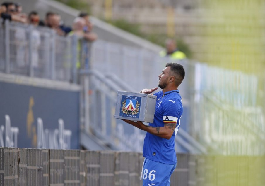 Валери Божинов надъхан: Обявявам код синьо за мача със Славия